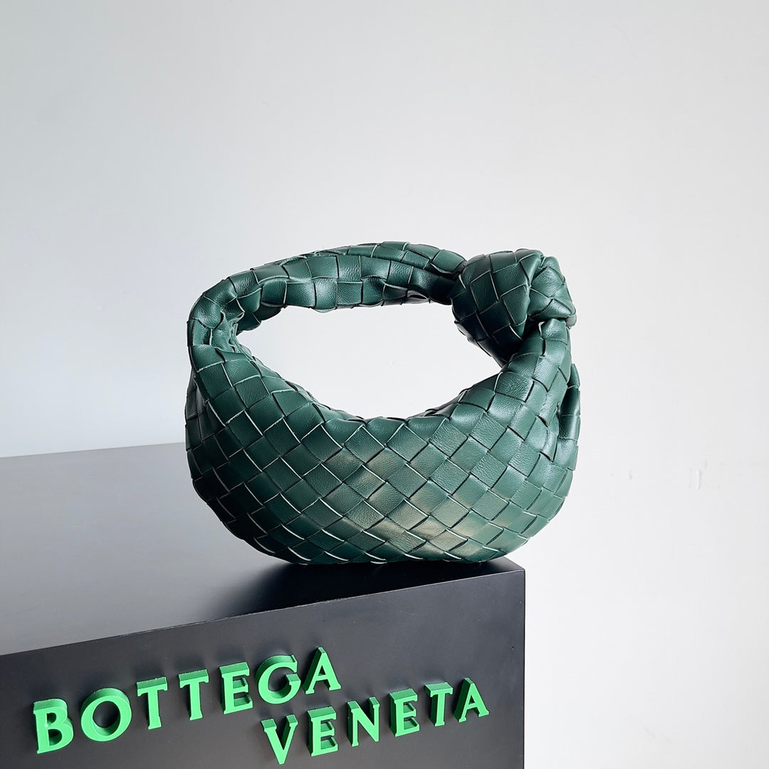 Bottega Veneta Black Designer Handbag Edition 15