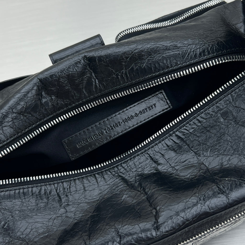 Balenciaga 92763SIZE Black Designer Handbag - detail image 8