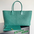 Bottega Veneta Green Designer Wallet Edition 15