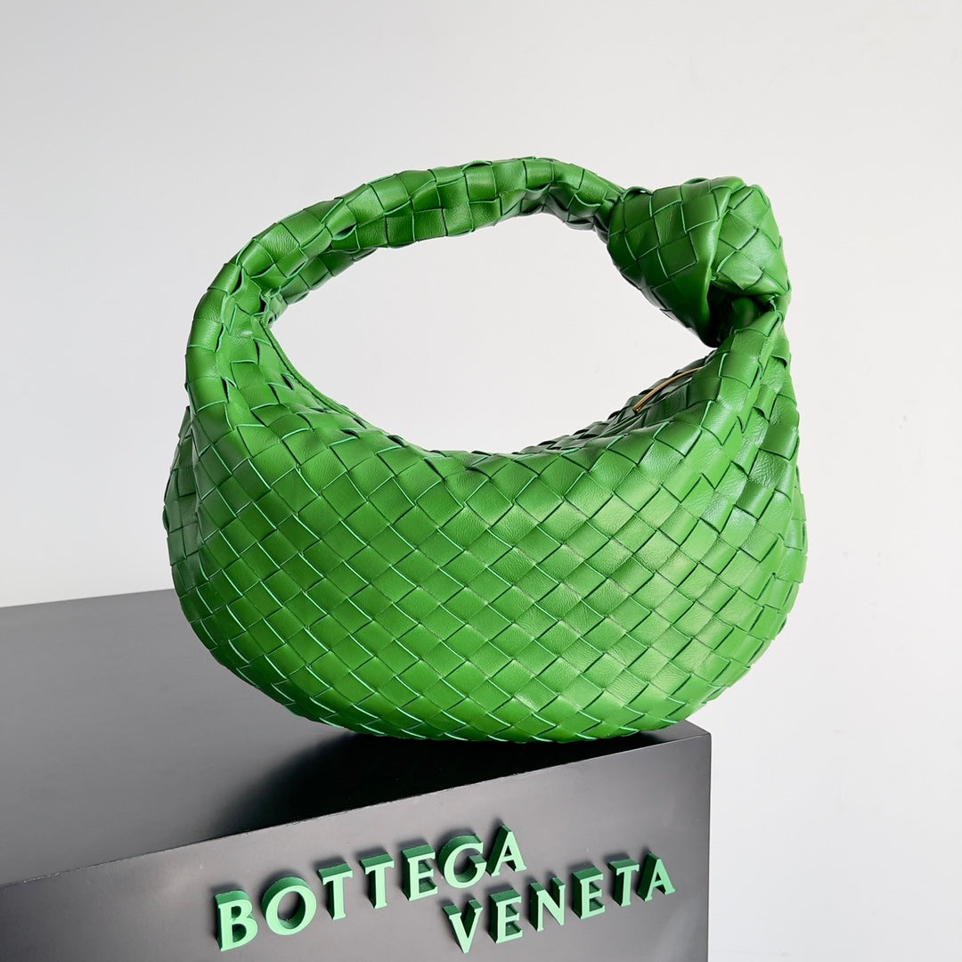Bottega Veneta Green Designer Handbag Edition 12
