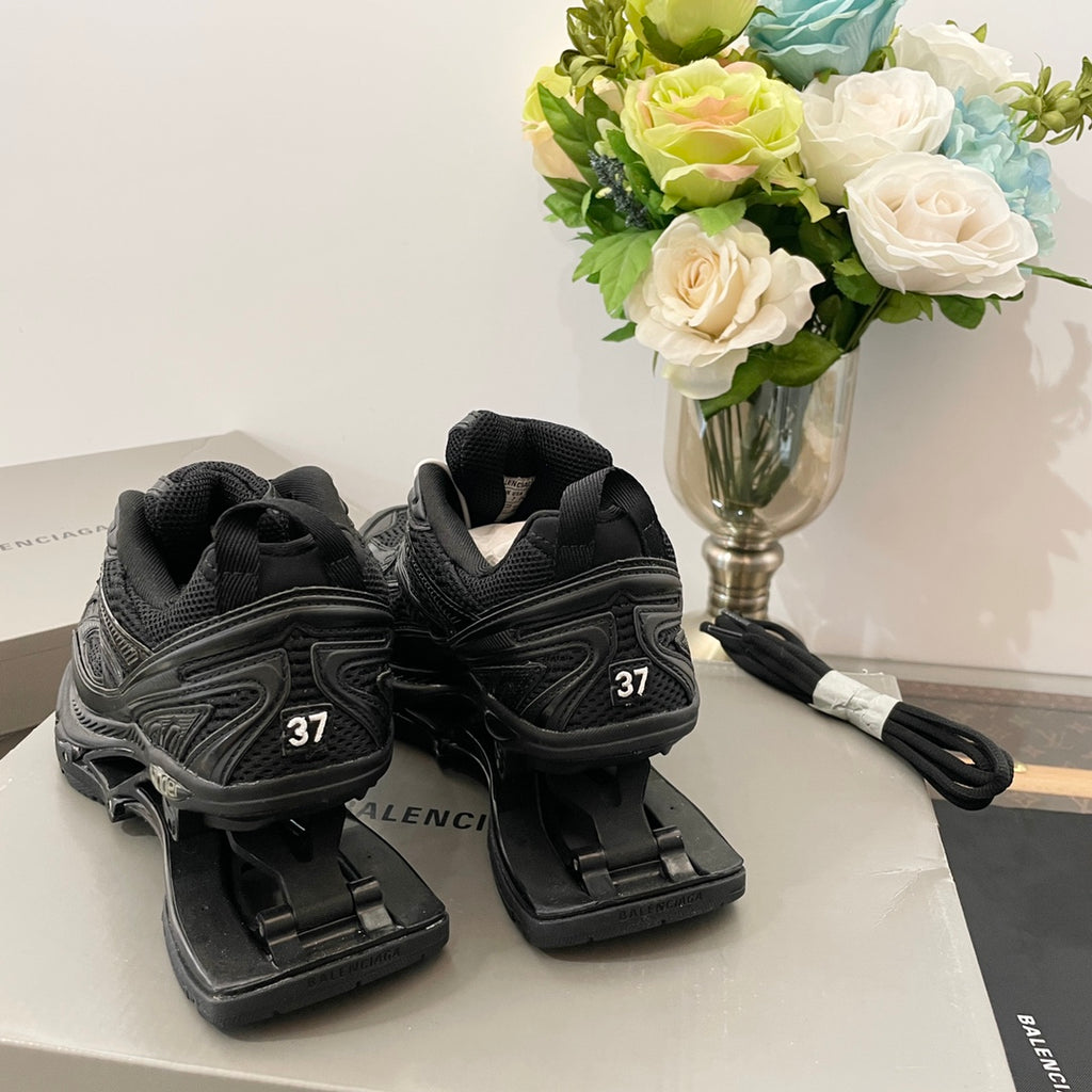 Balenciaga Black Designer Shoes Edition 13 - detail image 4