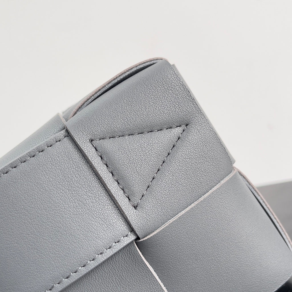 Bottega Veneta 729251 Silver Designer Handbag - detail image 7