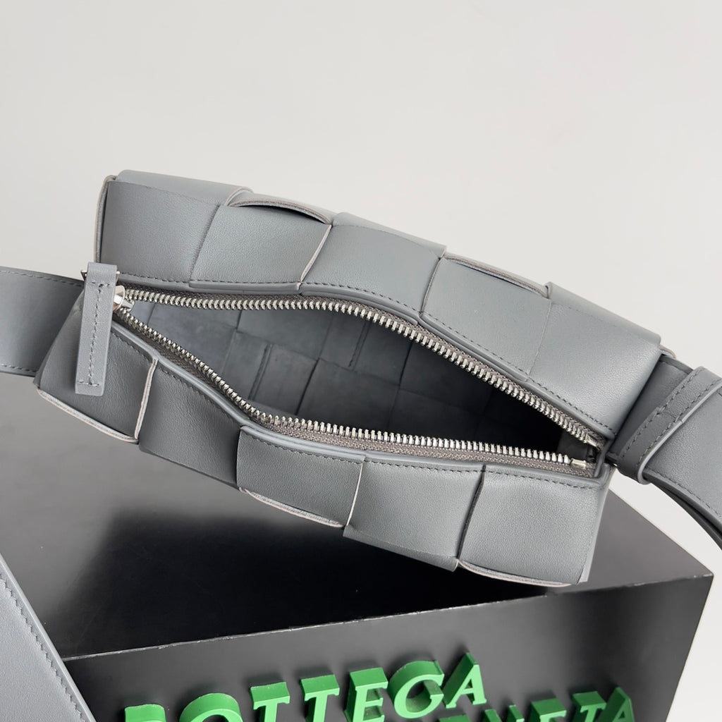 Bottega Veneta 729251 Silver Designer Handbag - detail image 9