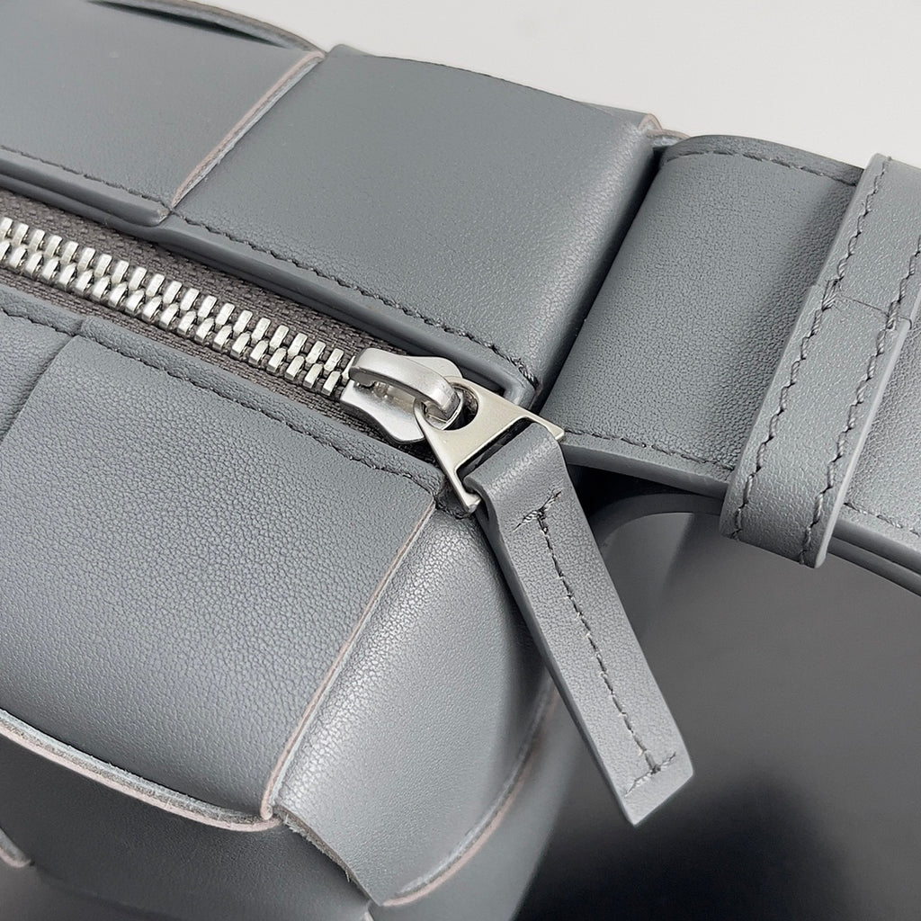 Bottega Veneta 729251 Silver Designer Handbag - detail image 5