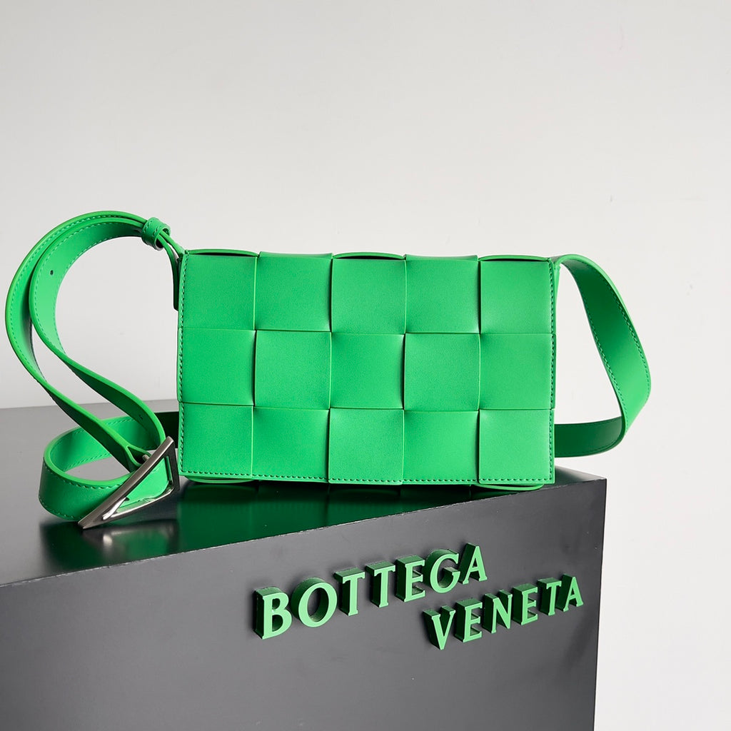 Bottega Veneta 708768 Green Designer Handbag