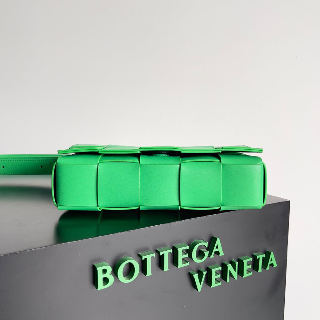 Bottega Veneta 708768 Green Designer Handbag - detail image 4