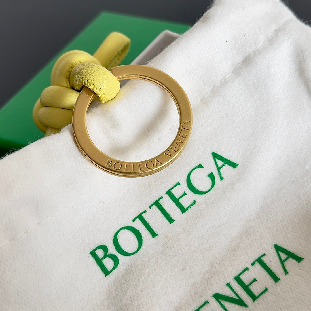 Bottega Veneta Silver Designer Handbag Edition 153 - detail image 6