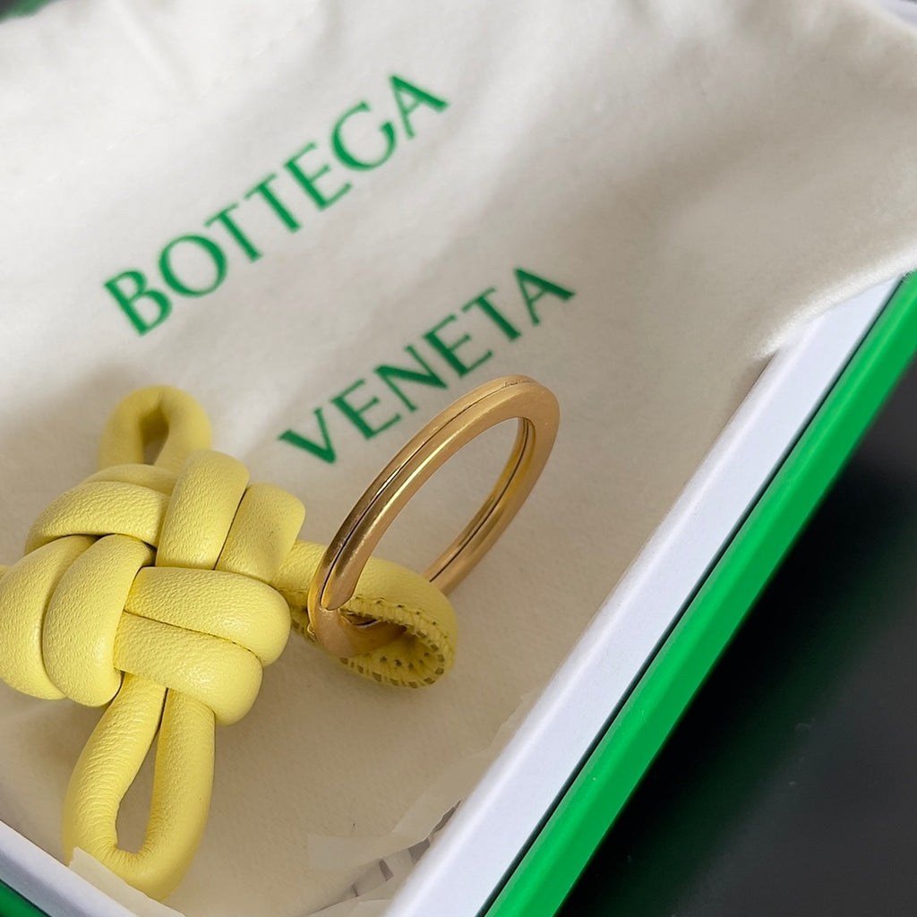 Bottega Veneta Silver Designer Handbag Edition 153 - detail image 4