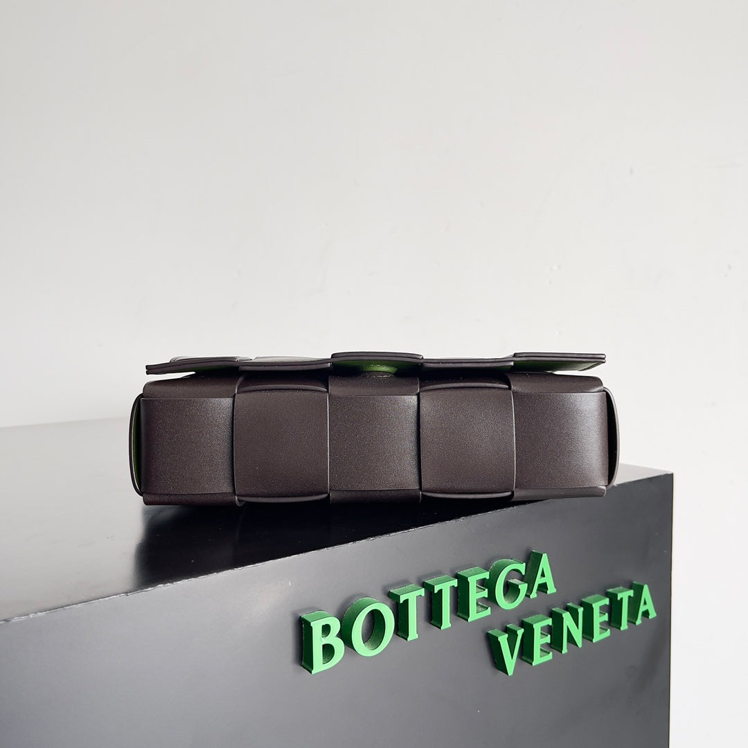 Bottega Veneta 708768 Black Designer Handbag Edition 5 - detail image 4