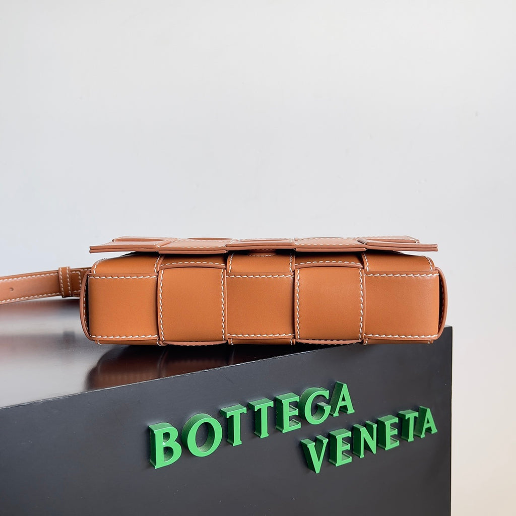 Bottega Veneta 758105 Orange Designer Handbag - detail image 4