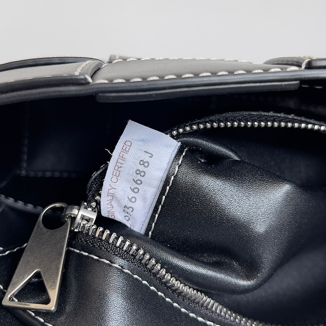 Bottega Veneta 758105 Black Designer Handbag - detail image 7