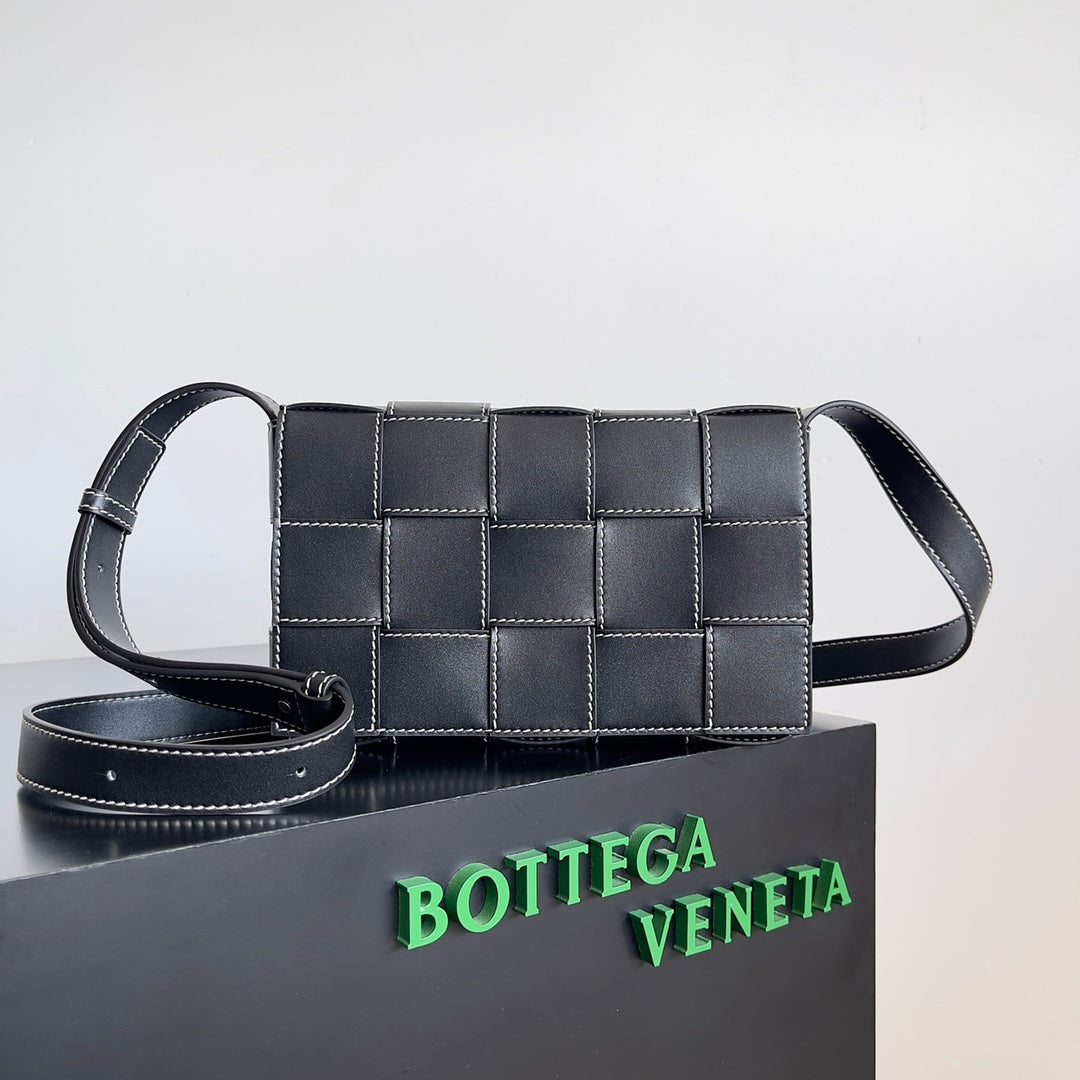 Bottega Veneta 758105 Black Designer Handbag