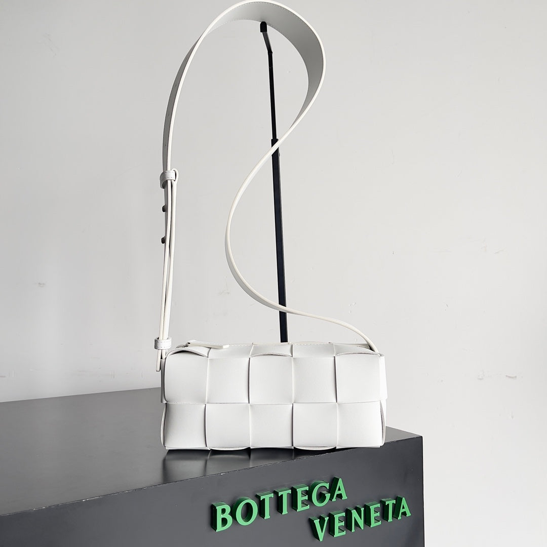 Bottega Veneta Silver Designer Handbag Edition 174
