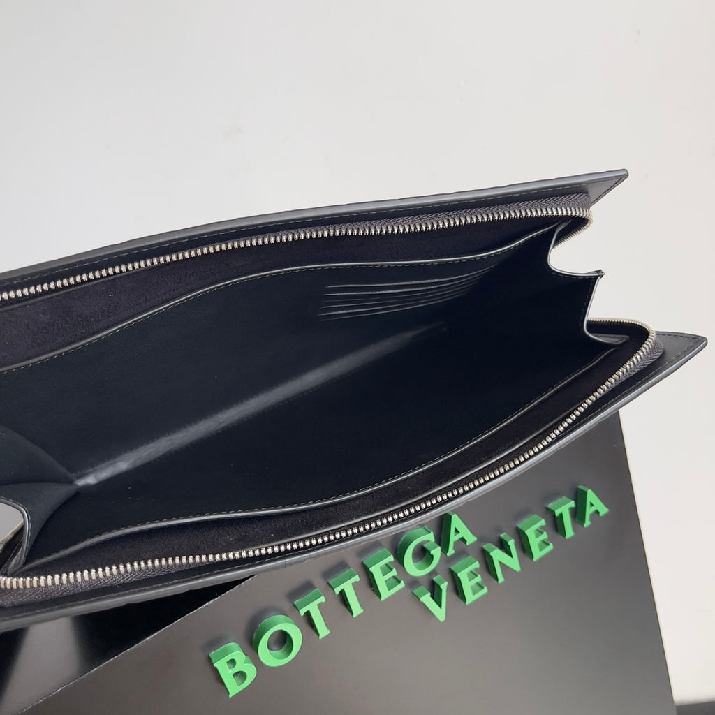 Bottega Veneta 732638 Black Clutch Bag Edition 2 - detail image 9