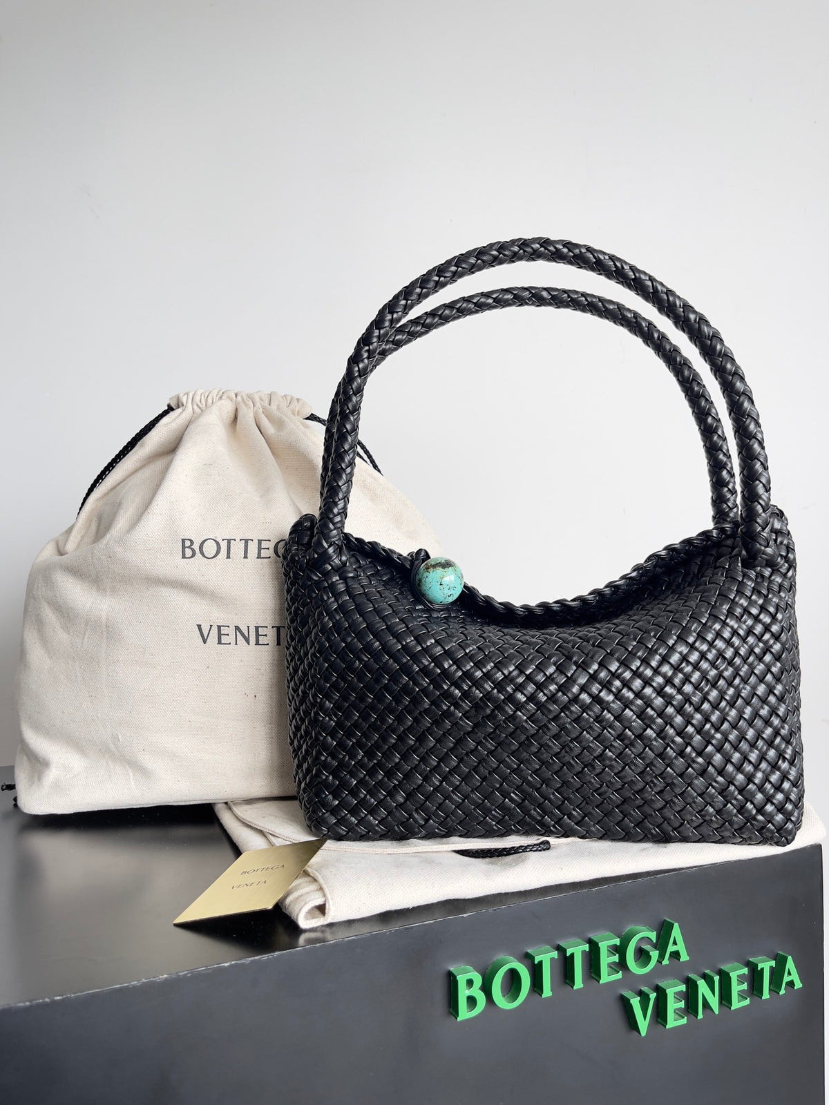 Bottega Veneta 716974 Black Designer Handbag