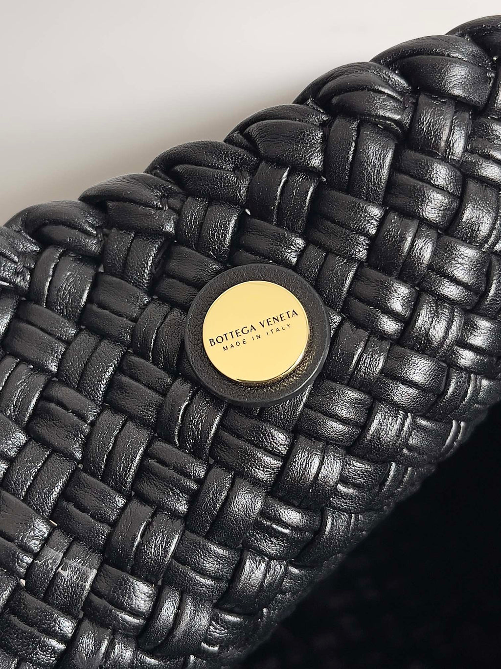 Bottega Veneta 716974 Black Designer Handbag - detail image 8