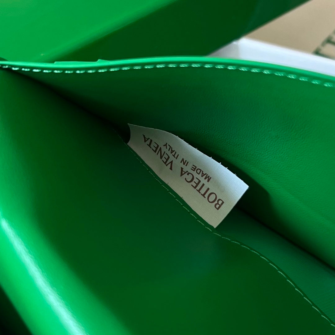 Bottega Veneta 18X10X2 Green Designer Handbag Edition 2 - detail image 7