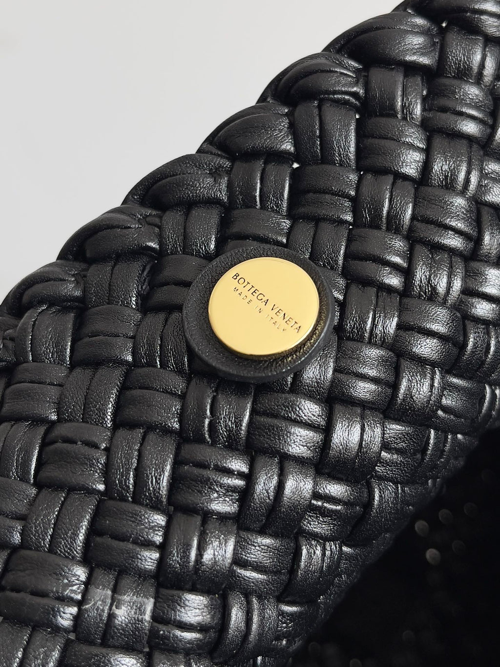 Bottega Veneta 716974 Black Designer Handbag Edition 3 - detail image 7