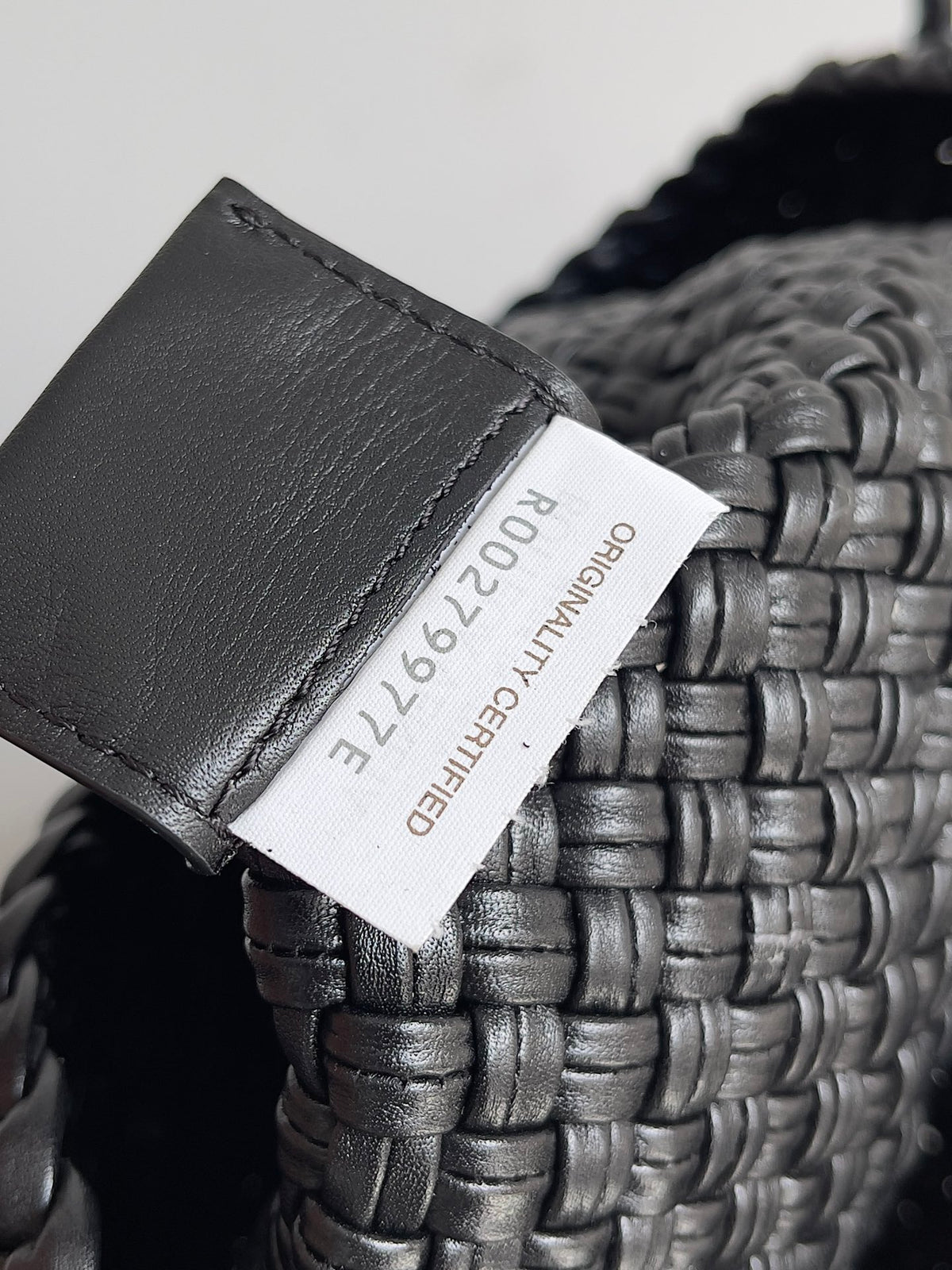 Bottega Veneta 716974 Black Designer Handbag Edition 3 - detail image 6