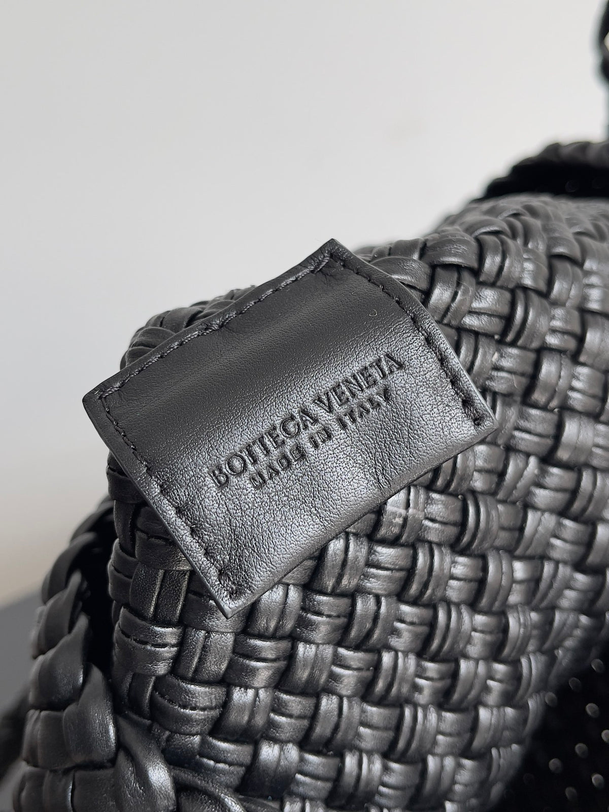 Bottega Veneta 716974 Black Designer Handbag Edition 3 - detail image 8