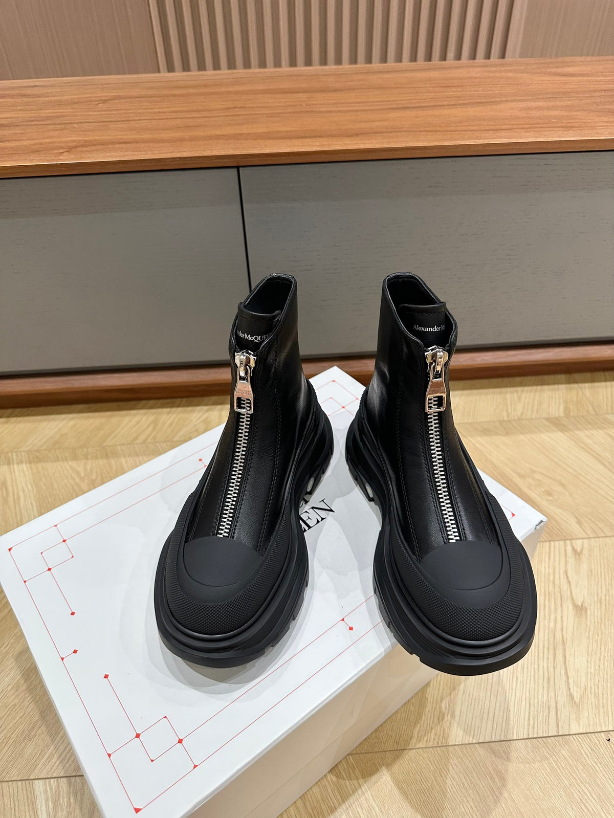 Alexander McQueen SIZE35 Black & Brown Boots EU 35-39 - detail image 2