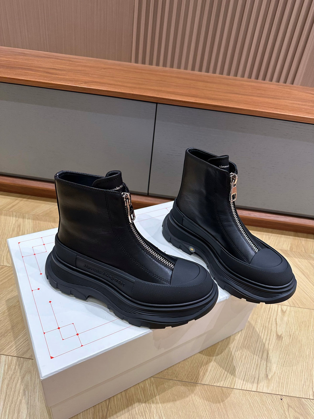 Alexander McQueen SIZE35 Black & Brown Boots EU 35-39 - detail image 3