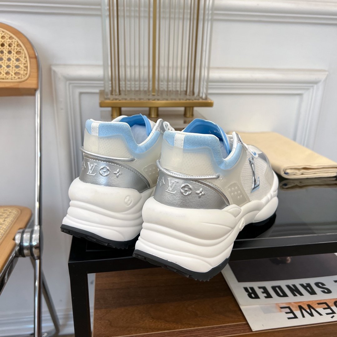 LOUIS VUITTON LV RUN 55 SNEAKER WHITE BLUE