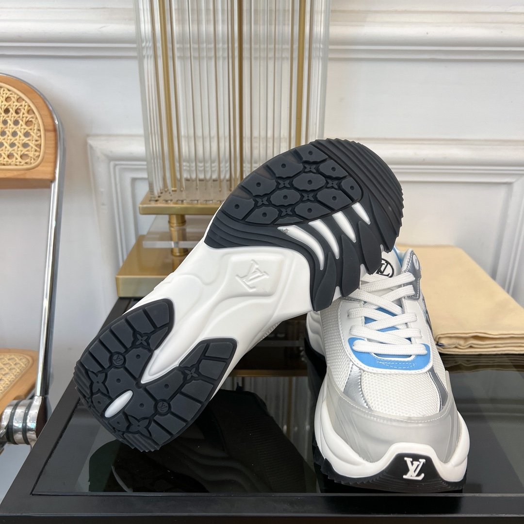 LOUIS VUITTON LV RUN 55 SNEAKER WHITE BLUE