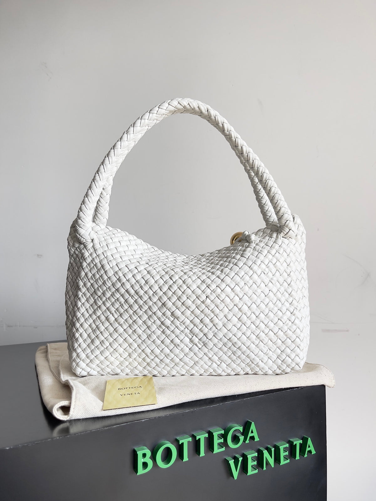 Bottega Veneta 716974 Silver Designer Handbag - detail image 2