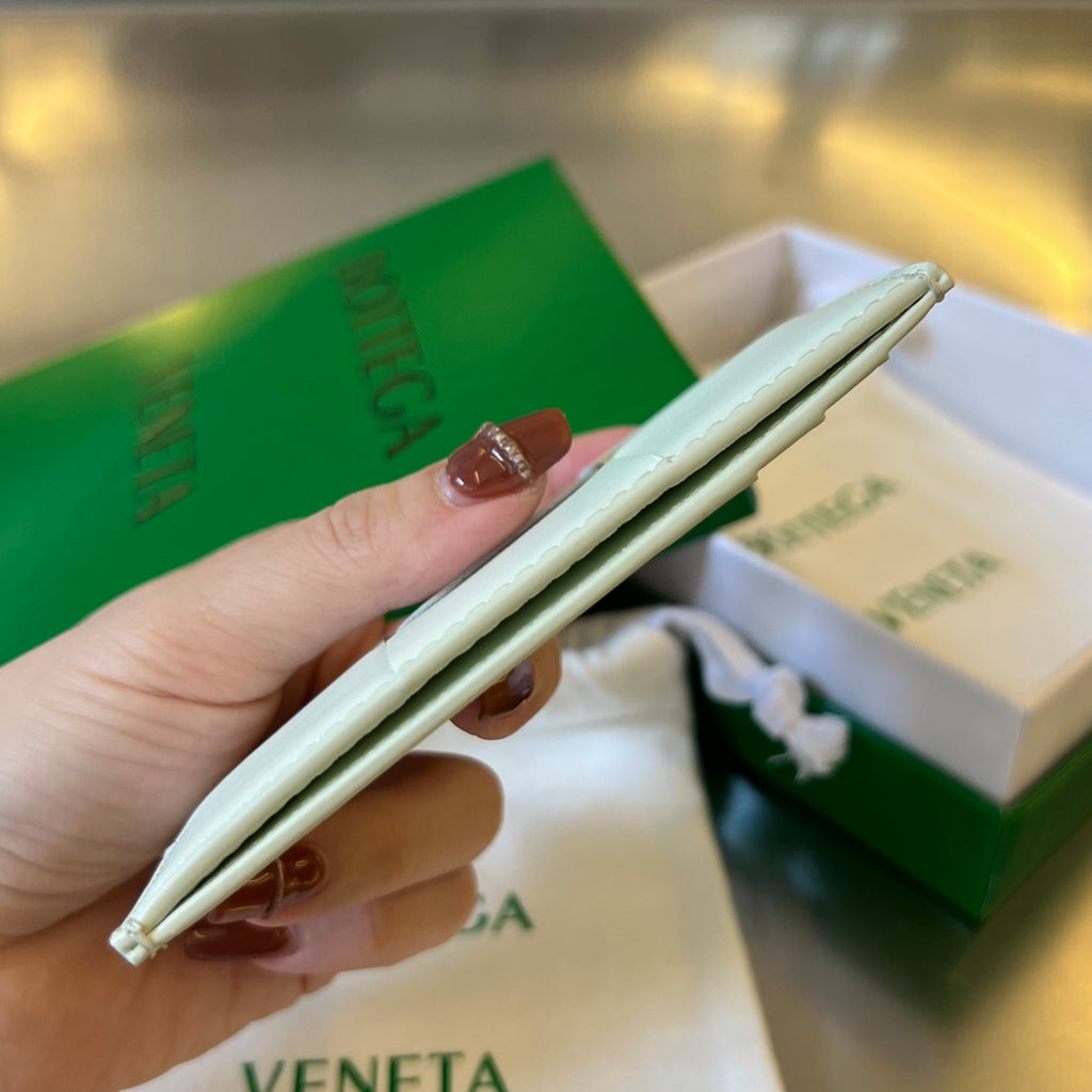 Bottega Veneta Green Card Holder Edition 8 - detail image 5