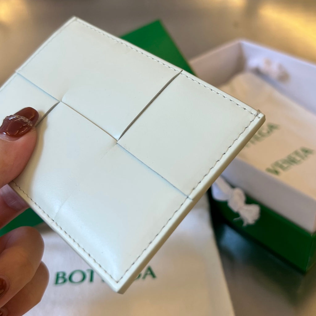 Bottega Veneta Green Card Holder Edition 8 - detail image 4