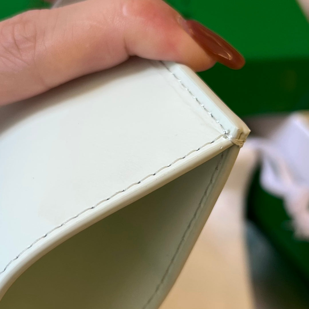 Bottega Veneta Green Card Holder Edition 8 - detail image 9