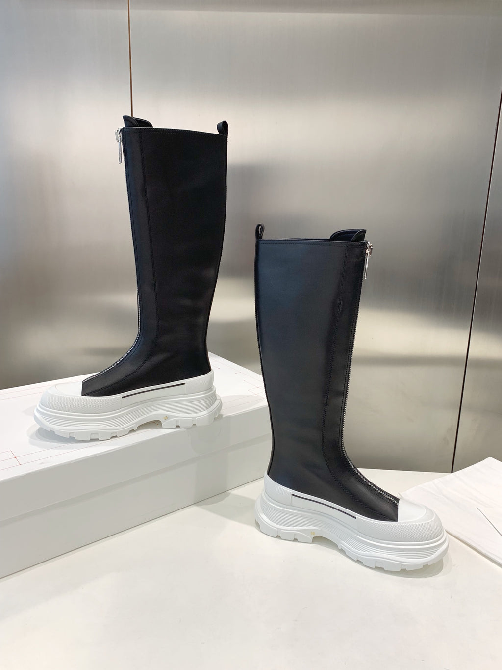 Alexander McQueen Black Boots EU 35-40 Edition 2 - detail image 7