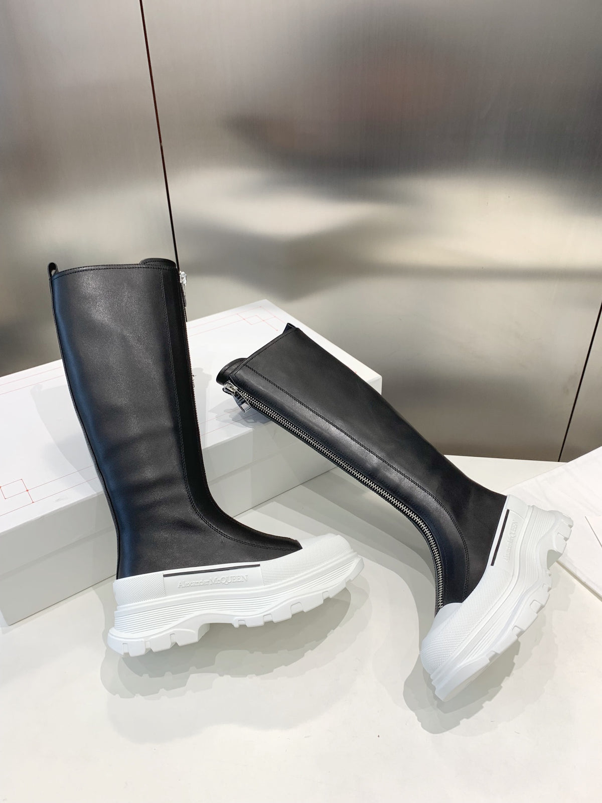 Alexander McQueen Black Boots EU 35-40 Edition 2 - detail image 8