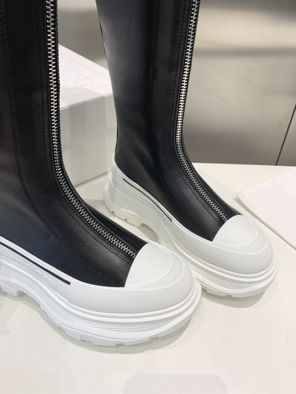Alexander McQueen Black Boots EU 35-40 Edition 2 - detail image 4