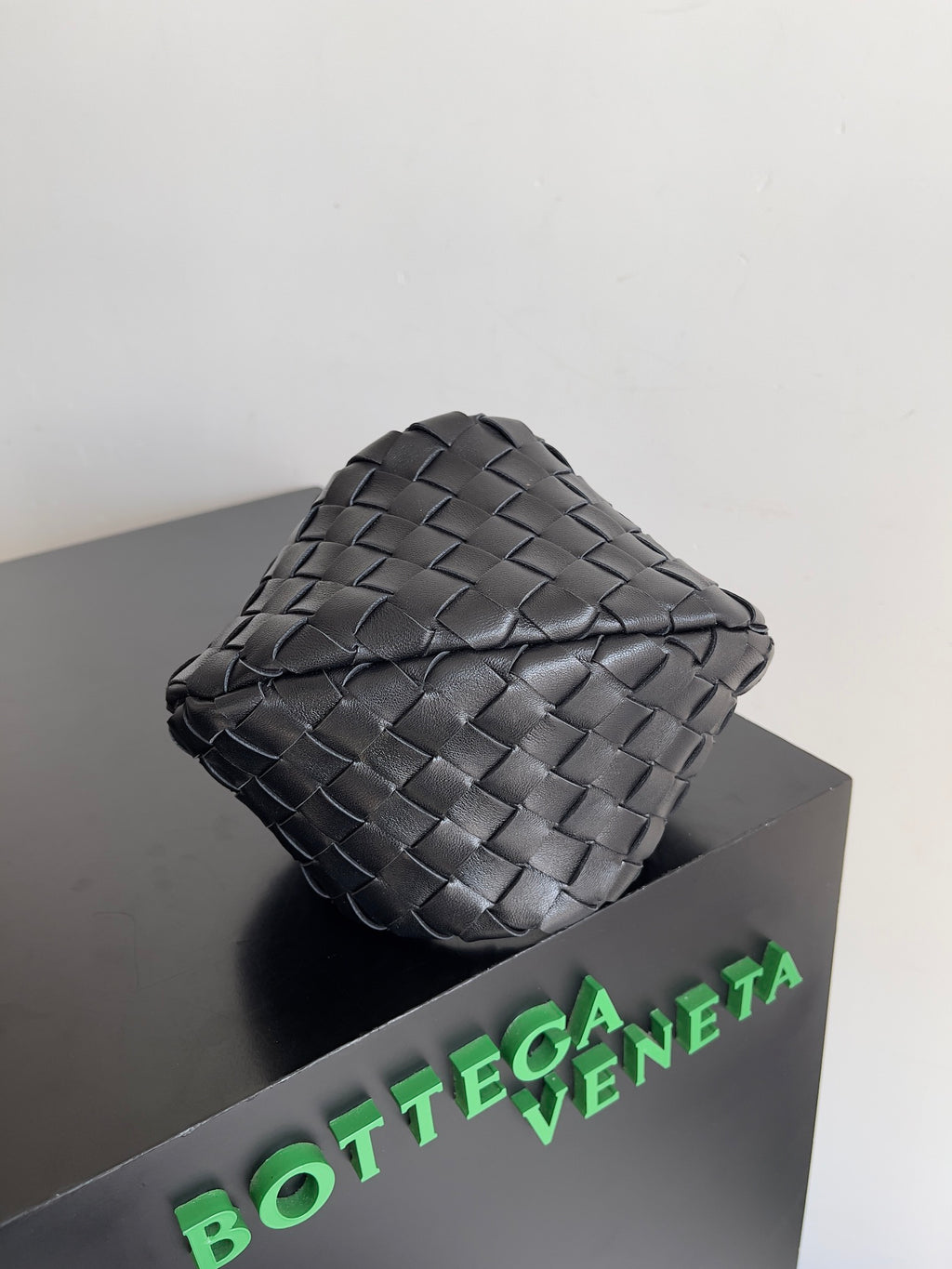 Bottega Veneta 701023 Black Designer Wallet - detail image 4