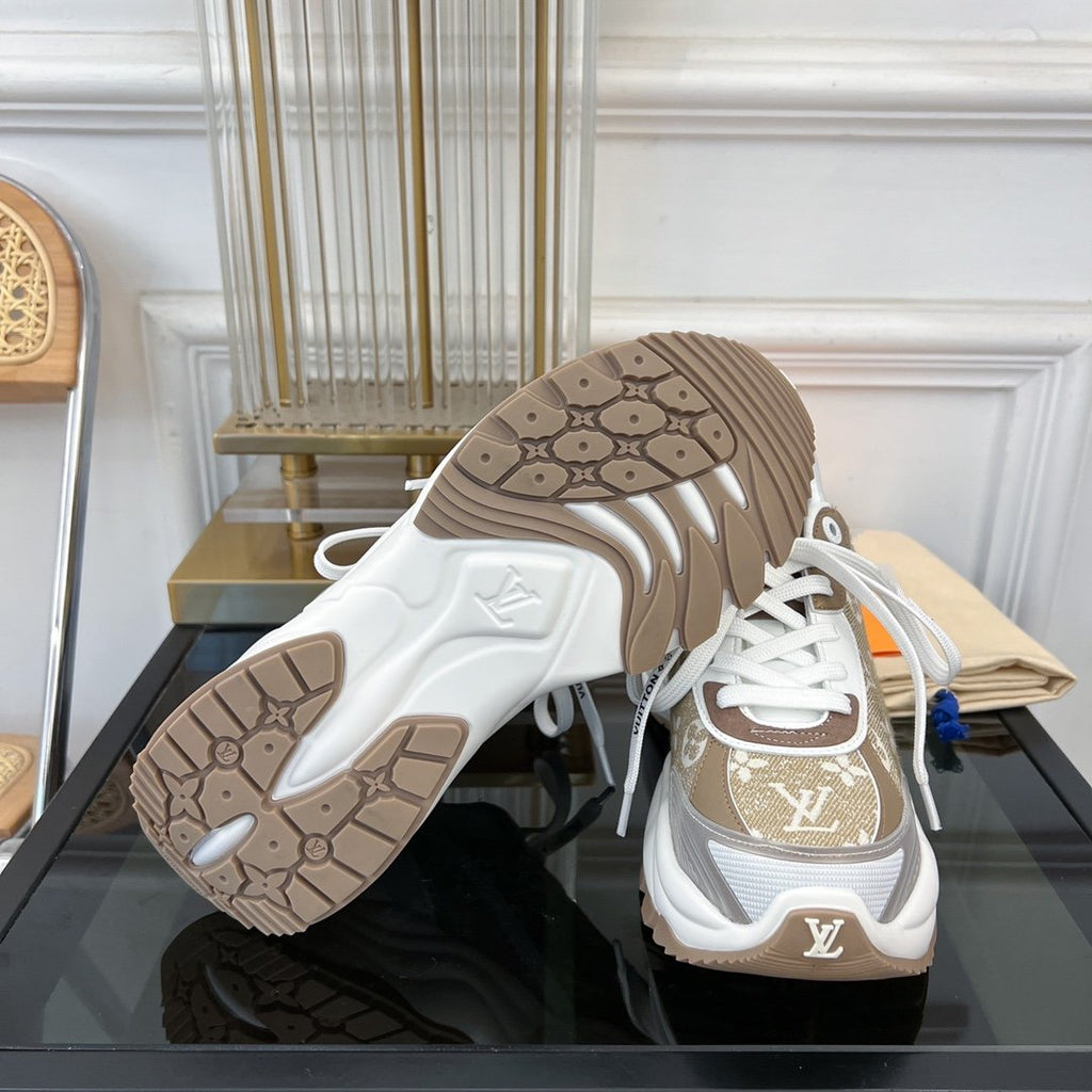 LOUIS VUITTON LV RUN 55 SNEAKER BROWN