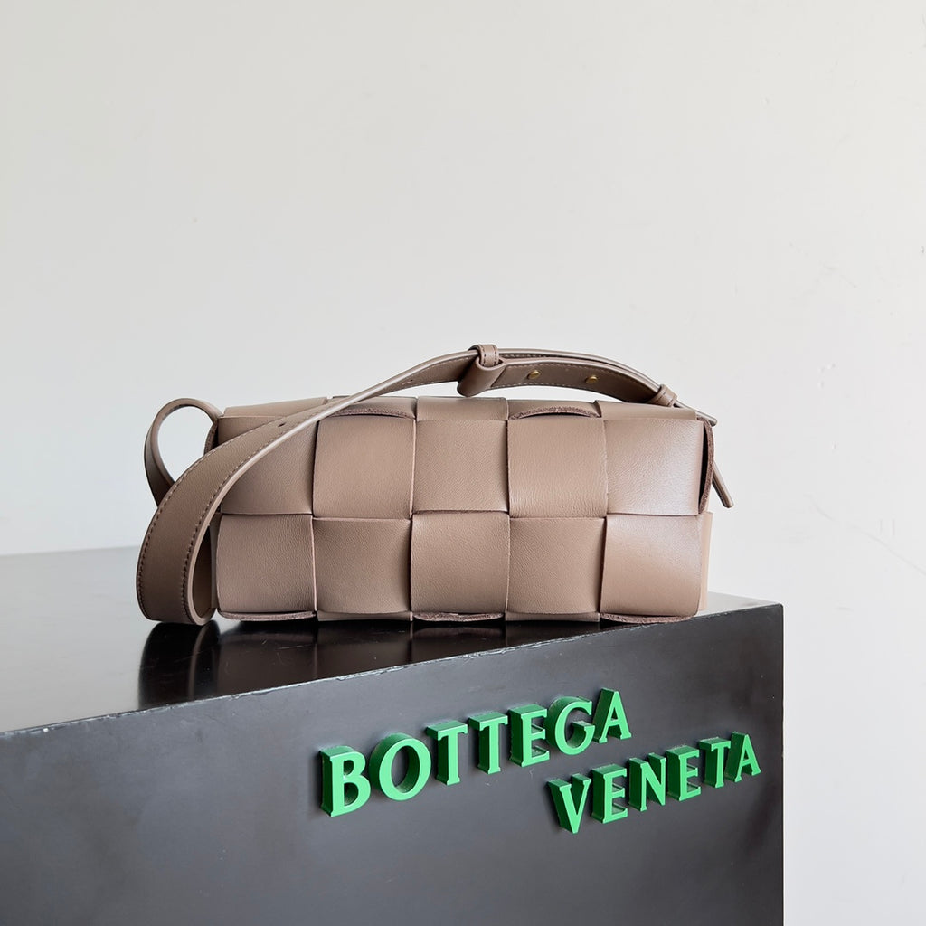 Bottega Veneta 729166 Black Hobo Bag - detail image 2