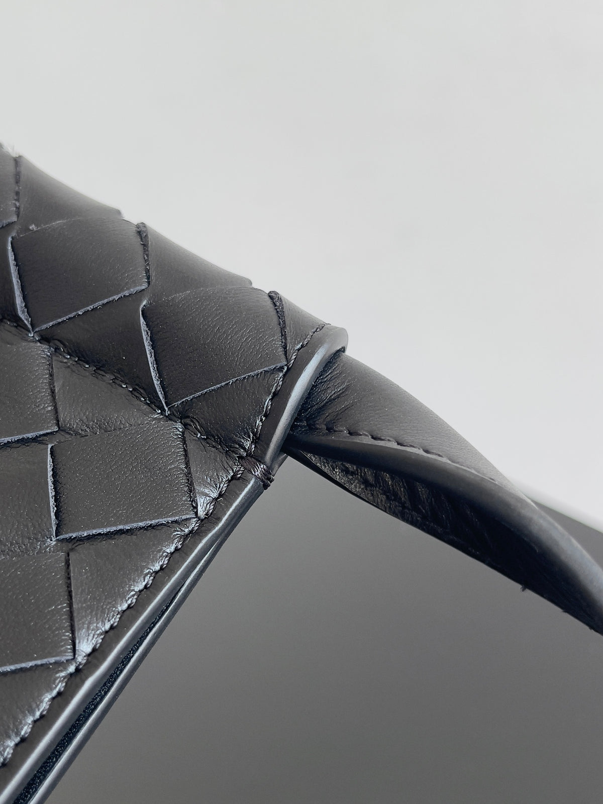 Bottega Veneta 776204 Black Designer Handbag Edition 2 - detail image 7