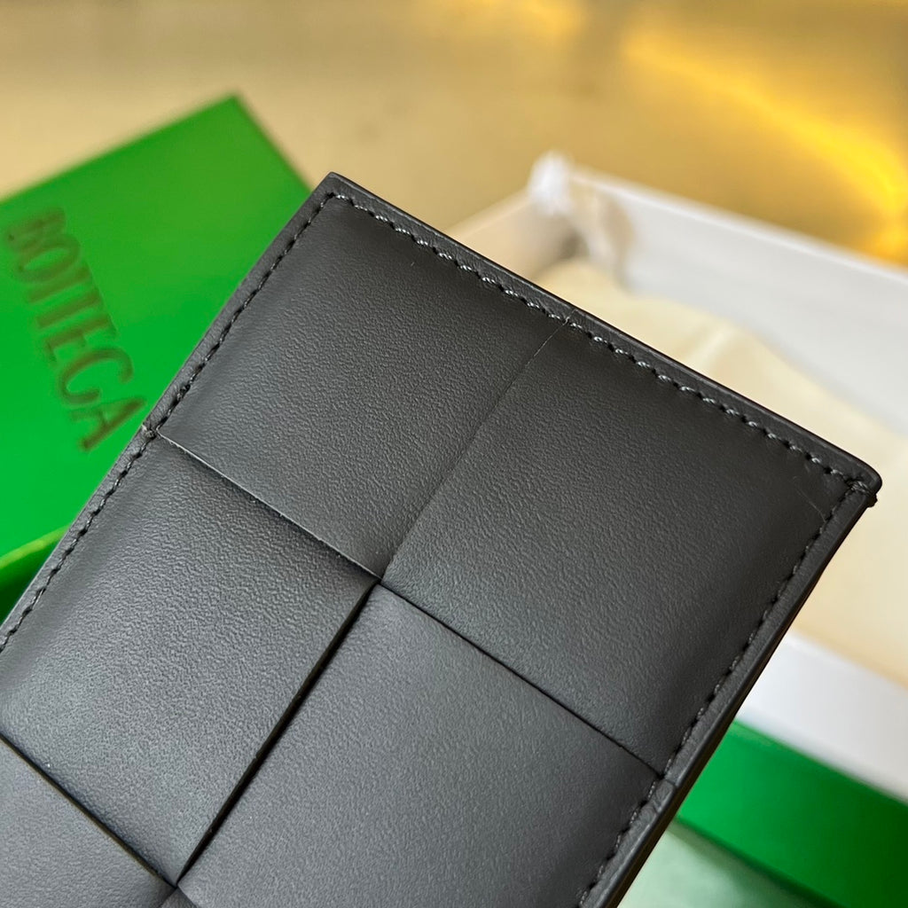Bottega Veneta Black & Green Card Holder Edition 4 - detail image 9
