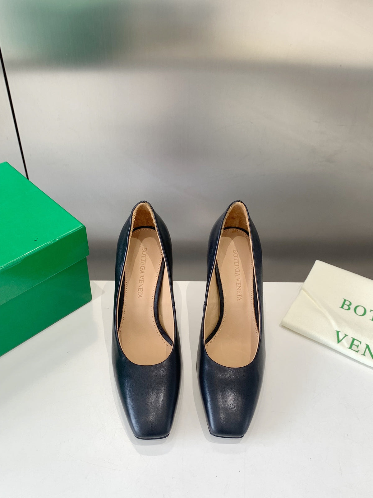 Bottega Veneta Gray Heels EU 35-40