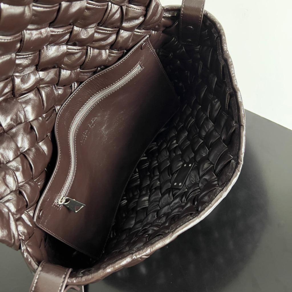 Bottega Veneta 776519 Black Designer Handbag - detail image 9