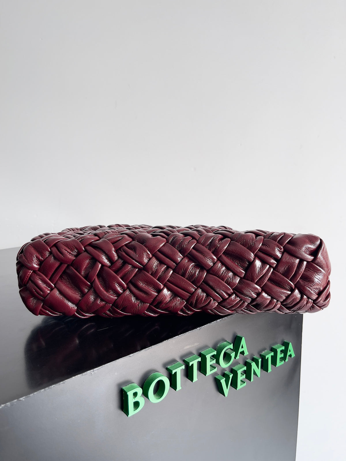 Bottega Veneta 785780 Black & Purple Designer Handbag - detail image 3