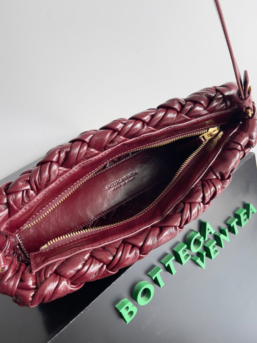 Bottega Veneta 785780 Black & Purple Designer Handbag - detail image 9