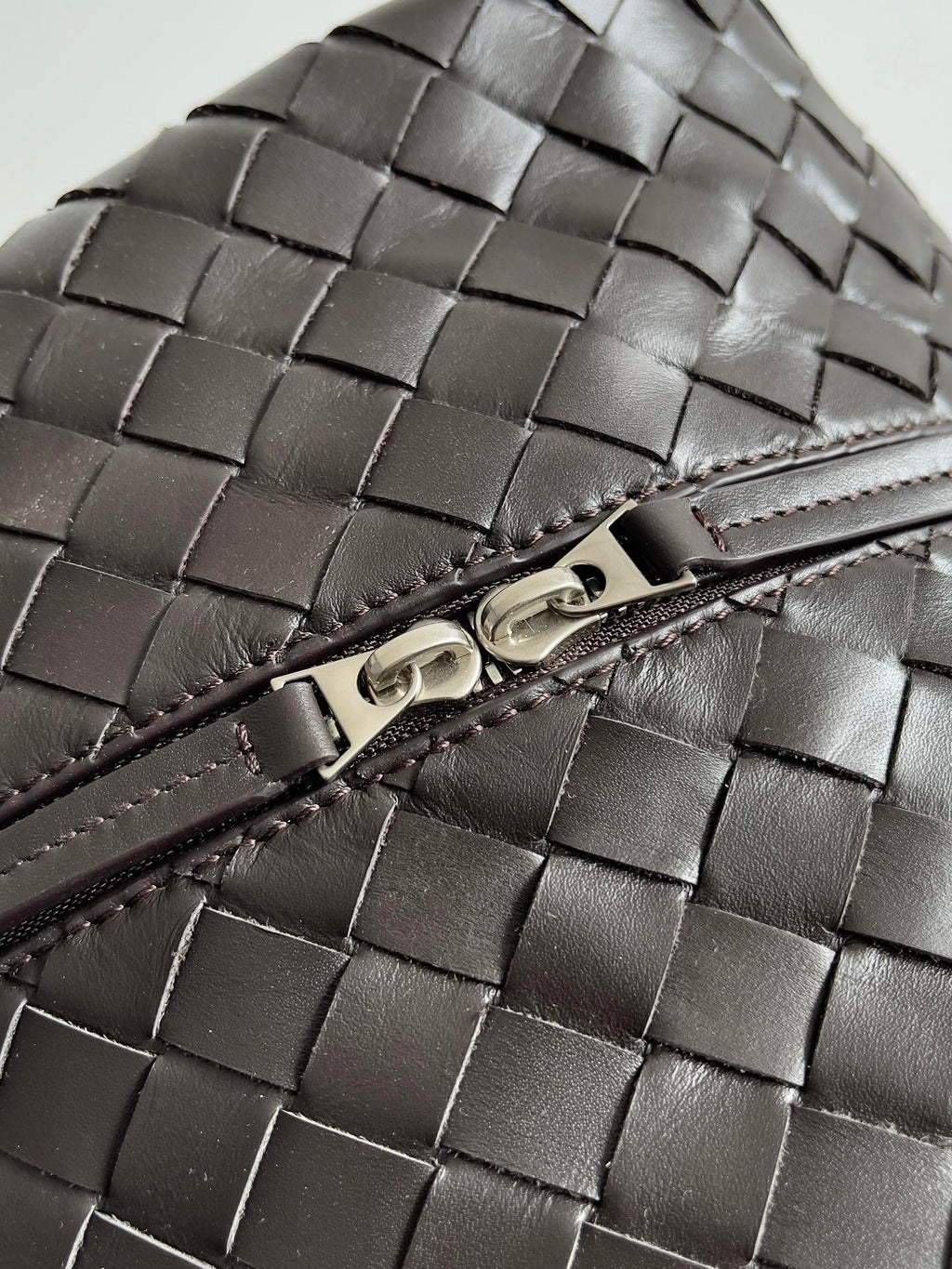 Bottega Veneta 766372 Black Designer Handbag - detail image 5