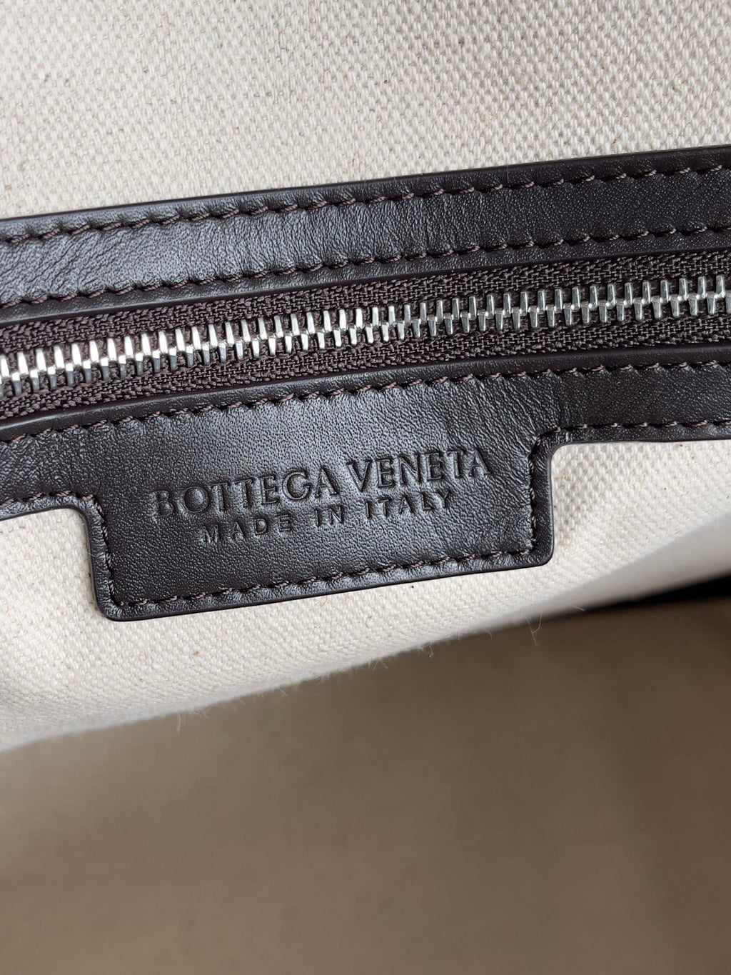 Bottega Veneta 766372 Black Designer Handbag - detail image 7
