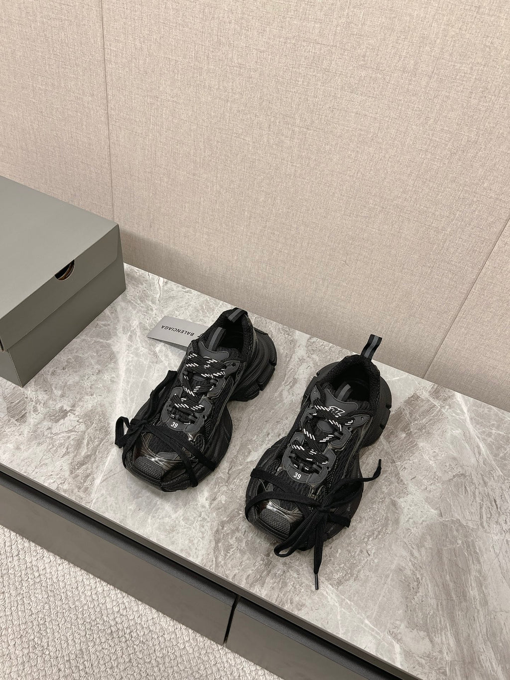 Balenciaga Black Sneakers EU 35-45 Edition 8 - detail image 3