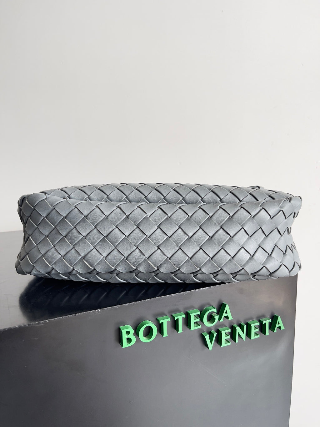 Bottega Veneta 755769 Gray Designer Handbag - detail image 3