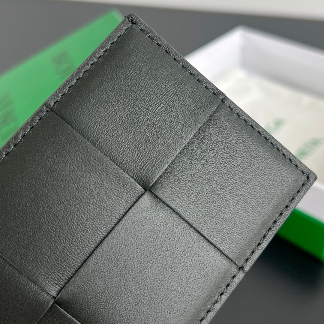 Bottega Veneta Green Card Holder Edition 7 - detail image 8