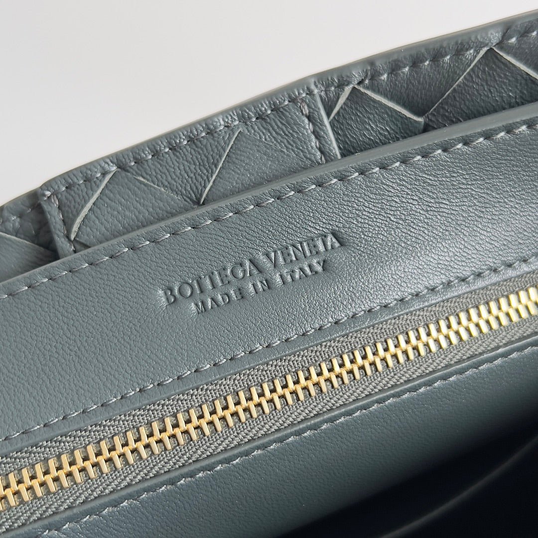 Bottega Veneta 786008 Black Chain Bag - detail image 8